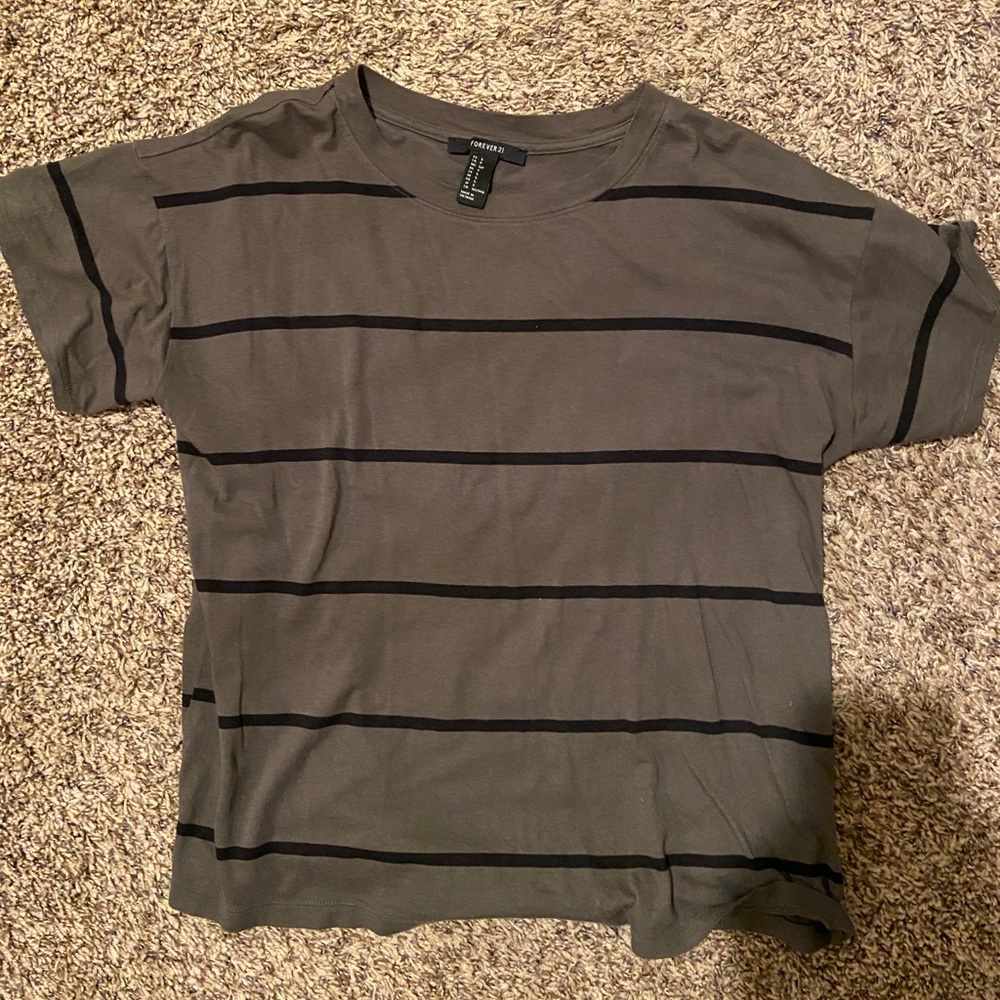 FOREVER 21 STRIPED TEE